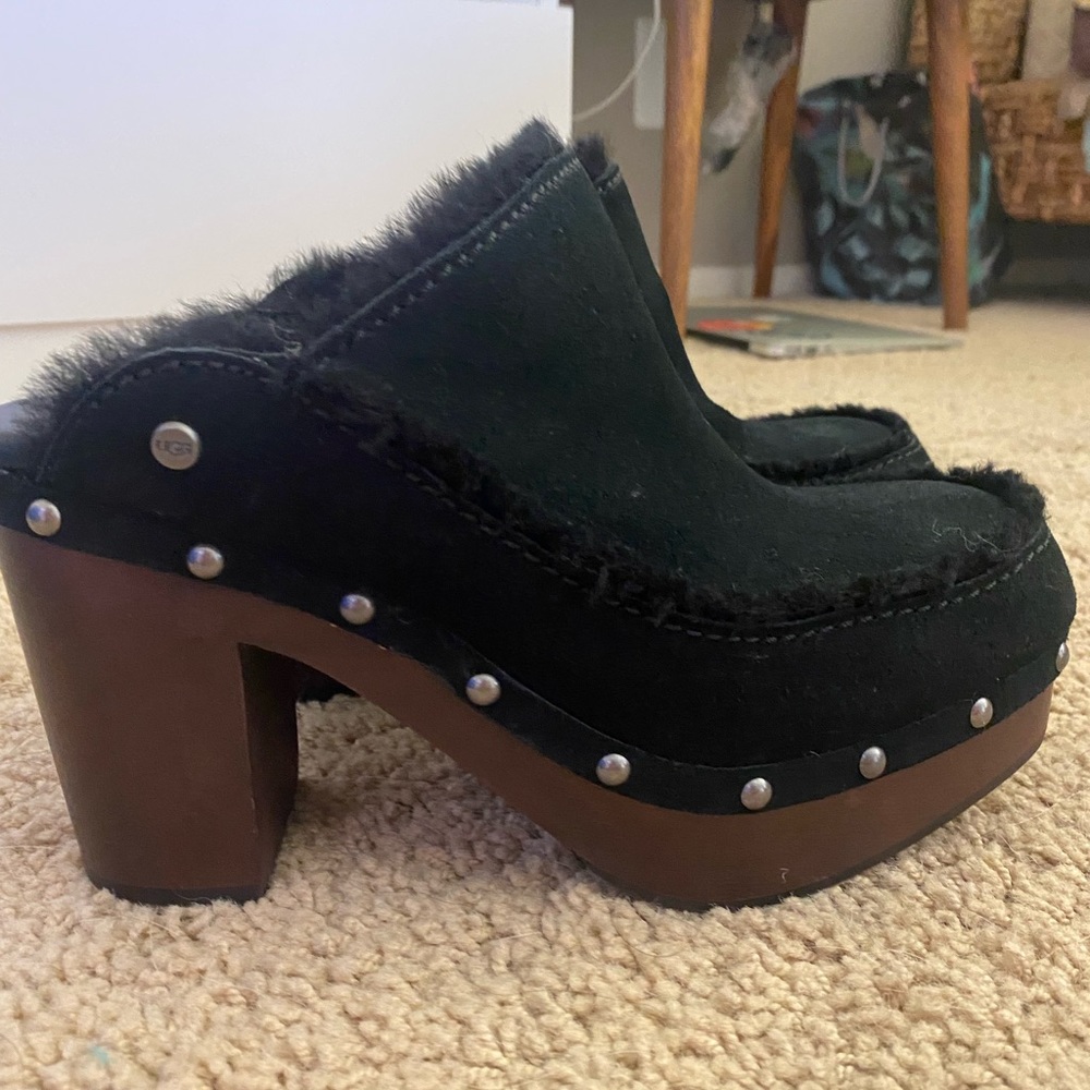 UGG Shoes- Women’s Aubriana Black Clog
